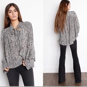 Free People Snake Skin Print Muse Blouse Top Size Medium